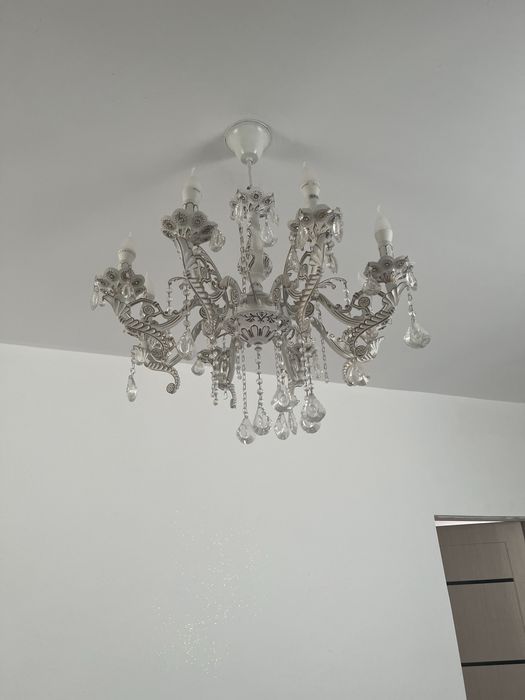 Продам люстра