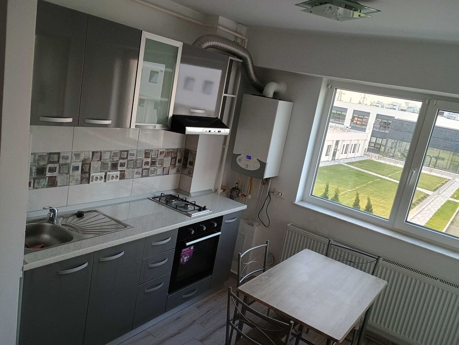 Inchiriez apartament Fiald Bacau, complet mobilat