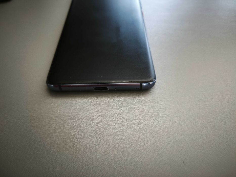 Смартфон Huawei Mate 20 Pro 6GB RAM / 128GB - с нова батерия