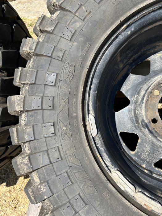 Anvelope Maxxis Trepador cu jantele: lt325/75/16 - 35/12.50 -16 lt, dotuyh9