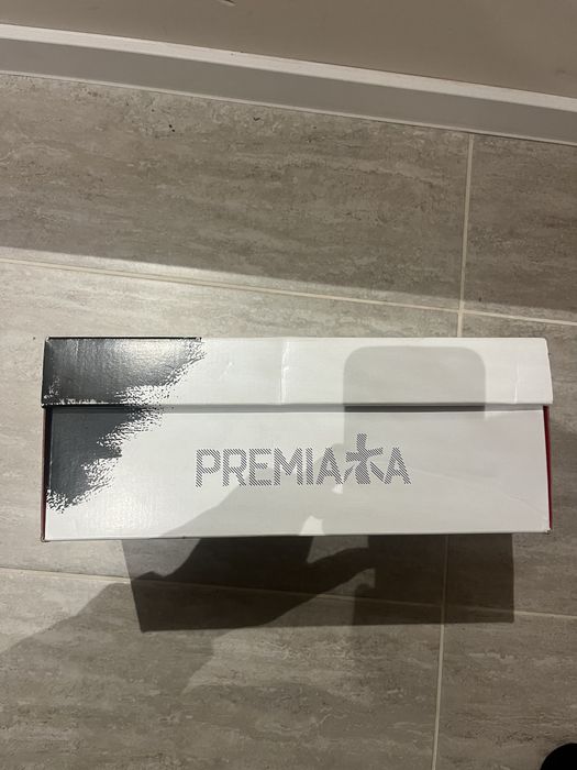 PREMIATA като нови