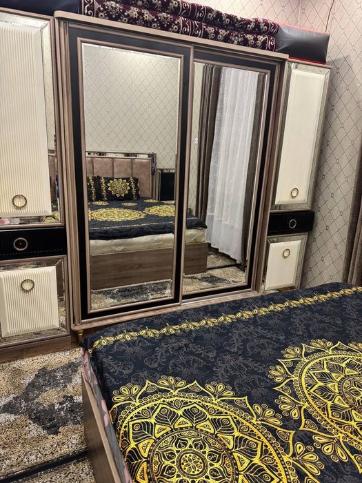 Kvartira sotiladi shayxonyoxur rayon 2/6/6/  60m²