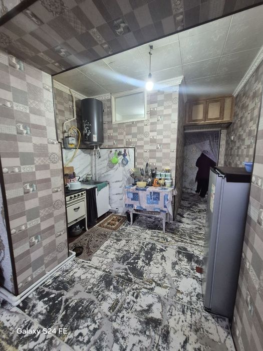 1хонали 1-этажда жойлашган квартира сотилади