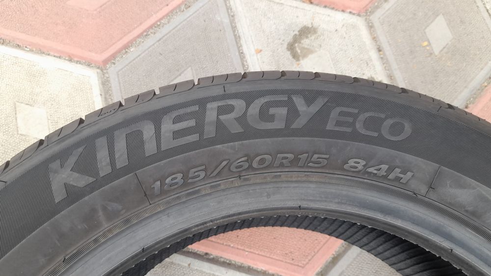 Vand 4 anvelope de vara 185 60 r15 HANKOOK noi noute