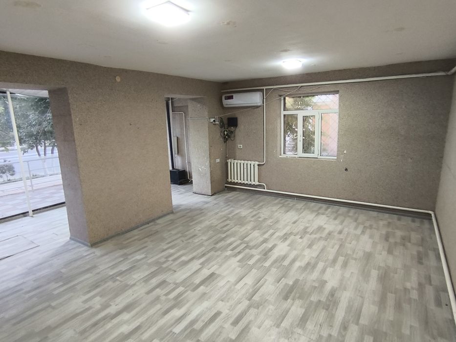 Бурчакда жойлашган 53 кв.м тижорат биноси ижарага берилади, Урганч