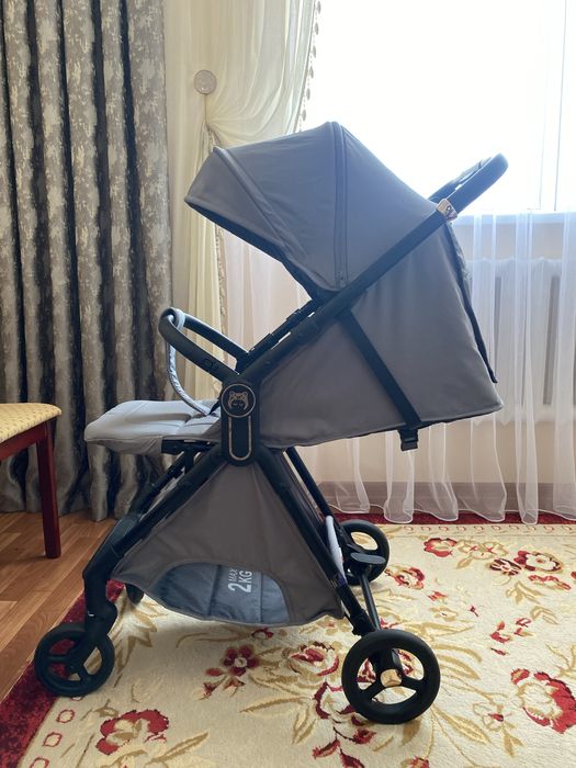Продам коляску с перекидной ручкой