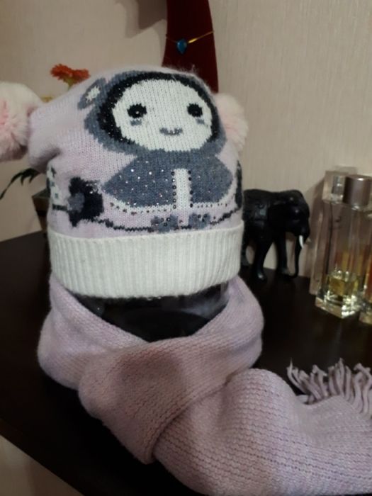 Шапочки на девочку 7-12 лет.