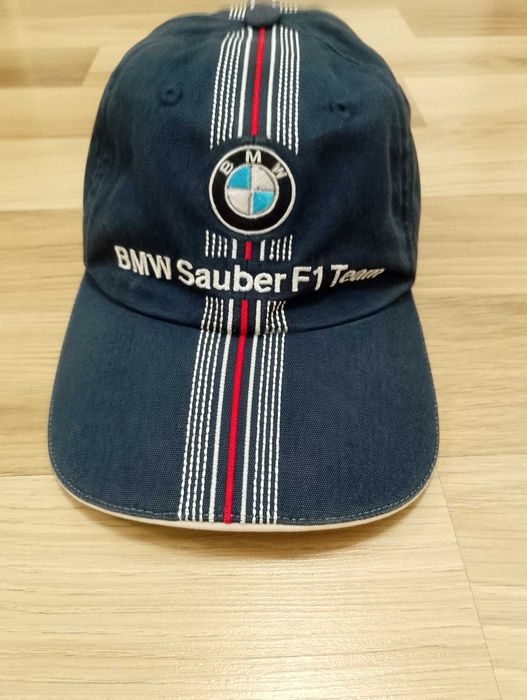 Шапка с козирка BMW
