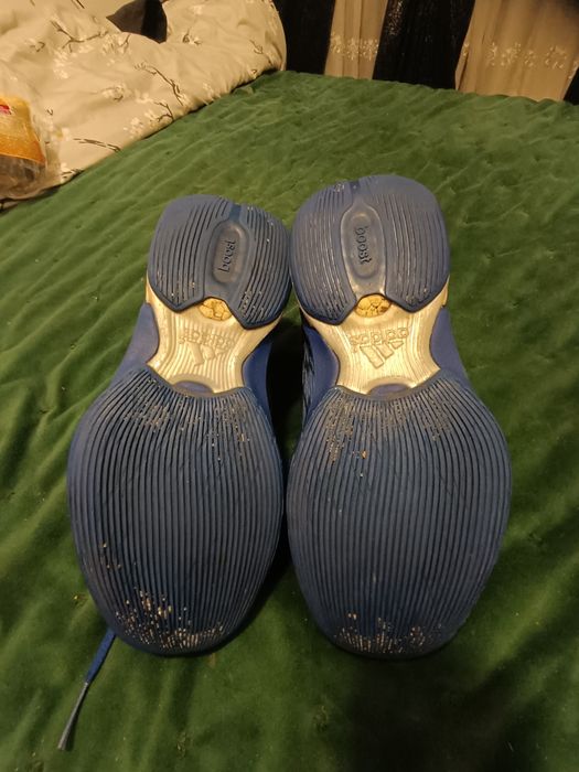 Adidași Adidas crazylight boost 42,5