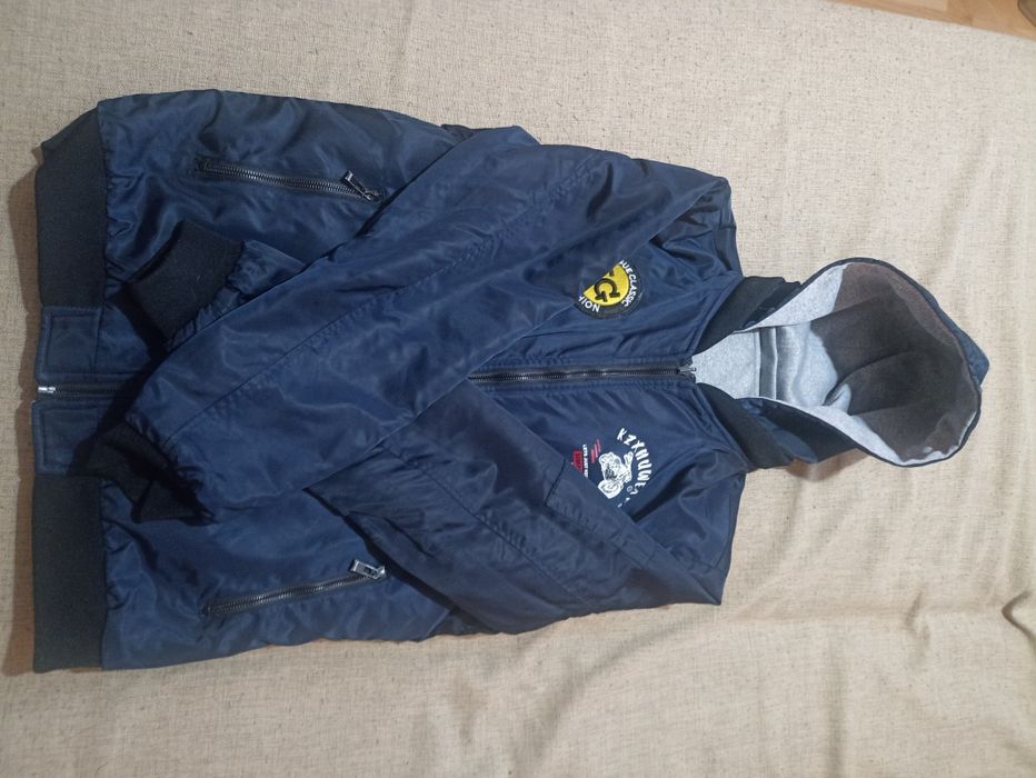 Продам куртку двухстороннюю