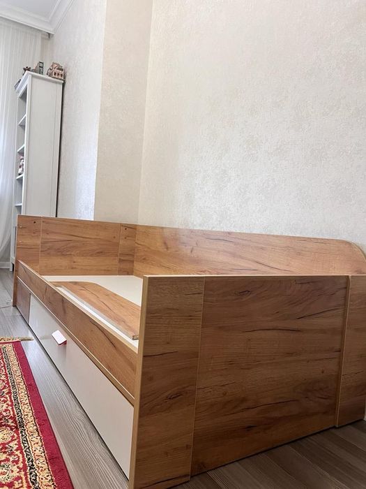 Детская кровать.