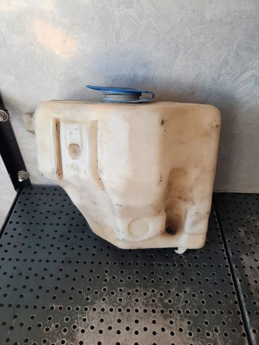 vas rezervor spalator parbriz 1.9  vw passat b4 1994 3a0955453b