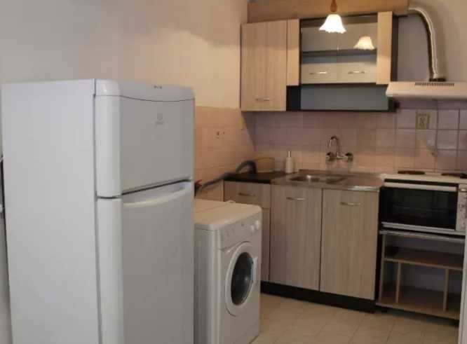 Дава се под наем Тристаен апартамент в Пловдив, Кършияка - 88 кв.м за 260.1 € - Снимка #6