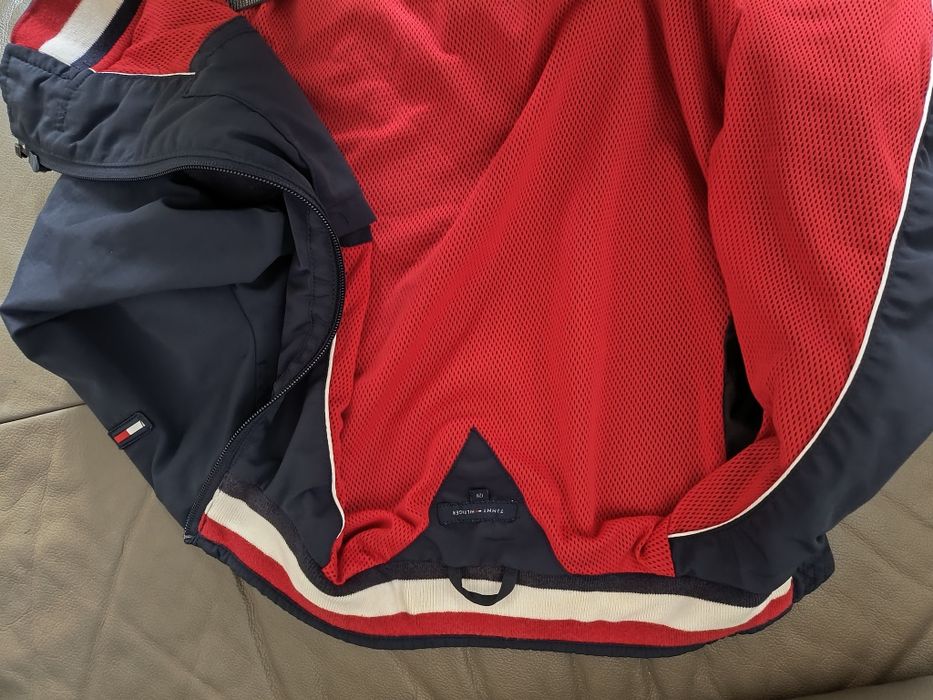 Geacă Tommy Hilfiger mărime 128 cm