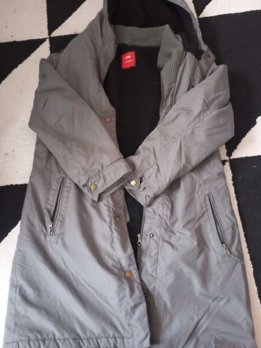 Дамско актуално яке.