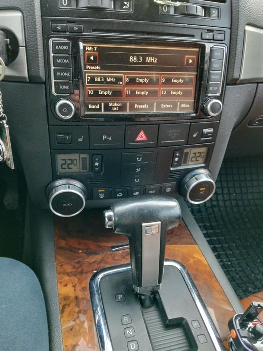 Vând vw Touareg  2008 automat 2.5