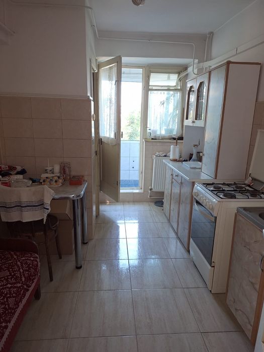 Apartament cu 2 camere, de vanzare