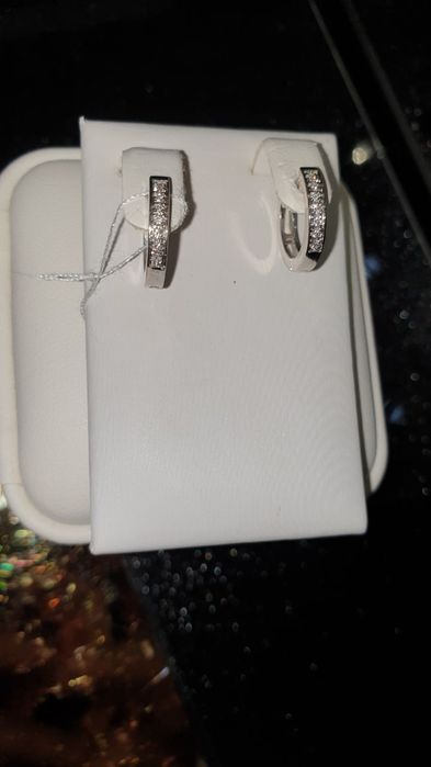 Серьги  с бриллиантами
