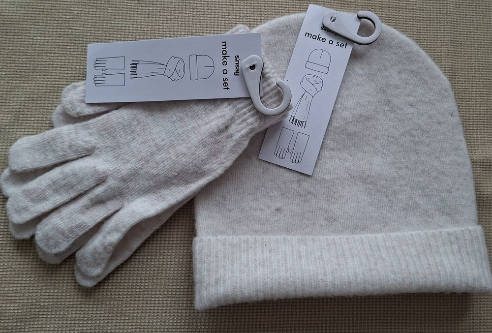 Шапка +ръкавици+шал