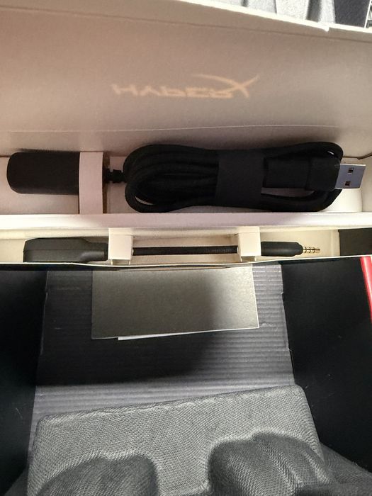 Геймърски слушалки HyperX Cloud III, PC, PS5, PS4, Xbox Nintendo Mac