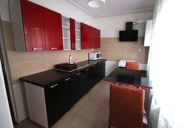 Apartament 2 camere decomandate zona Vivo