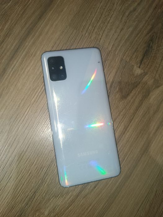Продам Самсунг а51