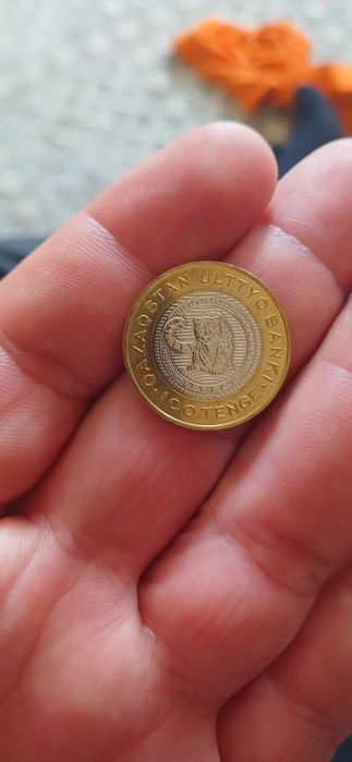 Продам монета  100тенге