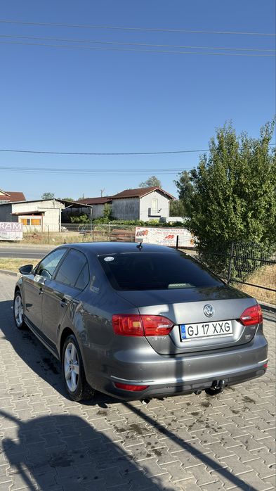 VOLKSWAGEN Jetta 2011 1.6 TDI