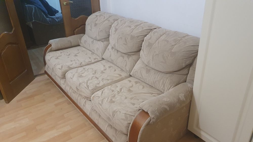 Продам Диван хороший