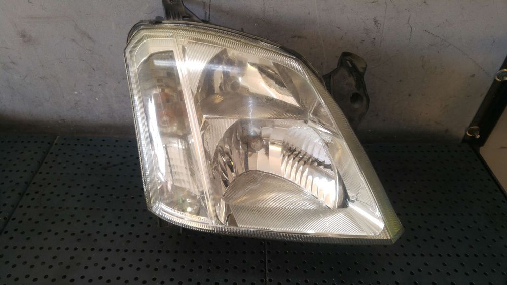 Far dreapta opel meriva a x03 93321053 89308560