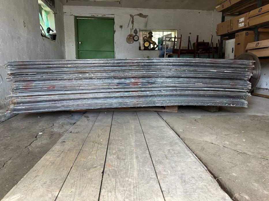 Поликарбонат монолитный