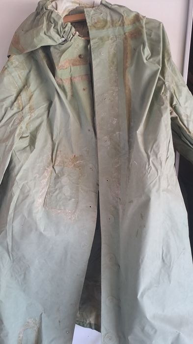 Pelerina militara, noua,protecție ploaie  si rezistenta la  intemperii