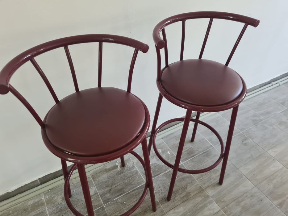 Продам барные стулья