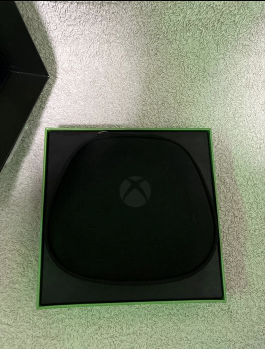 Xbox elite series 2 + 4 padele potrivit pentru shootere