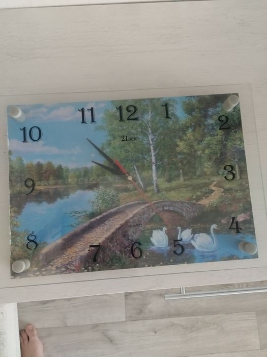 Продам часы  настенные