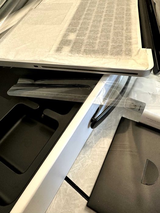 MacBook Pro для ценителей ретро б/у, подтормаживает