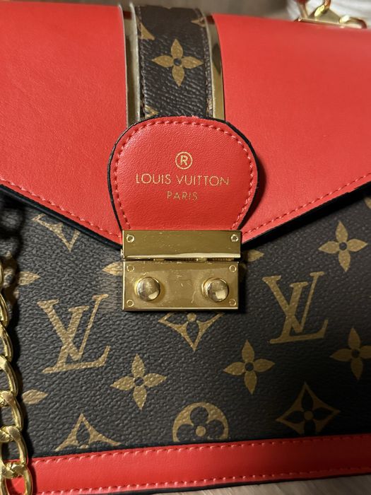 Geanta rosie cu maro