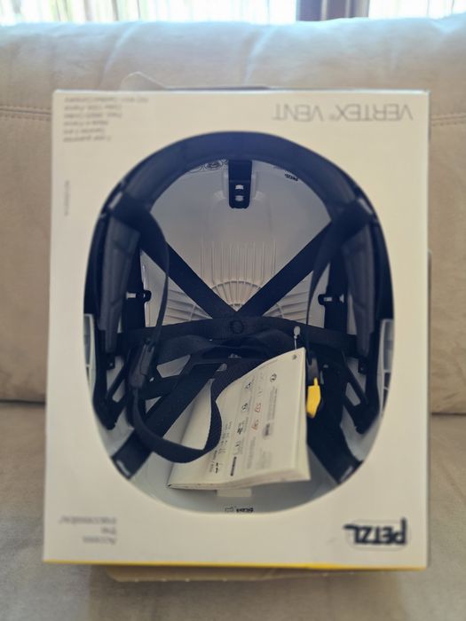 Cască protecție Petzl VERTEX VENT – nouă