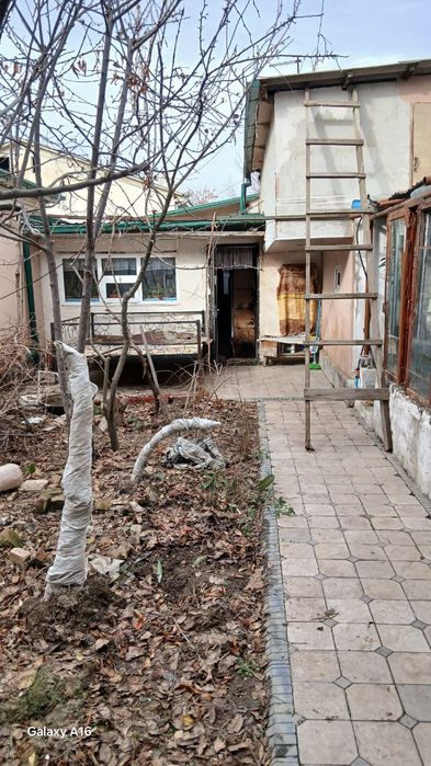 Аренда . Участок На Мирабатским районам по улица Фаргонайули за 350 уе