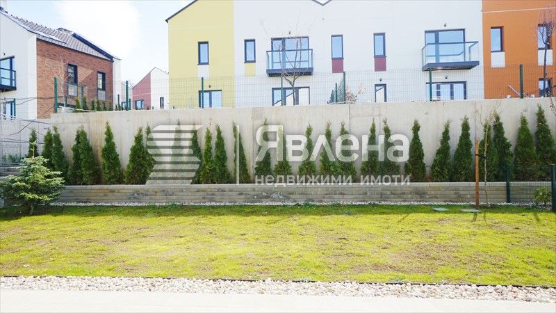 Продава се Къща в с. Лозен, Област София-град - 286 кв.м за 1854 €/кв.м - Снимка #3