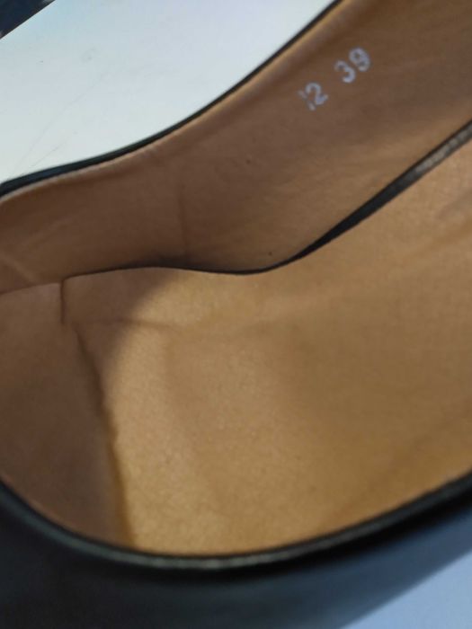 Елегантни дамски обувки