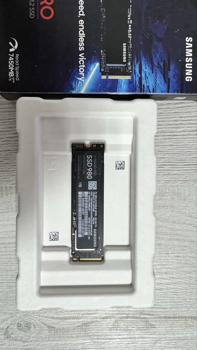 Продам жесткий диск SSD 1TB