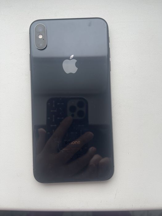 iPhone Xs Max (10) в отличном состоянии