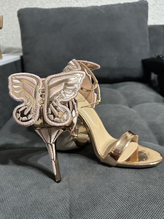 Токчета с 3Д пеперуда