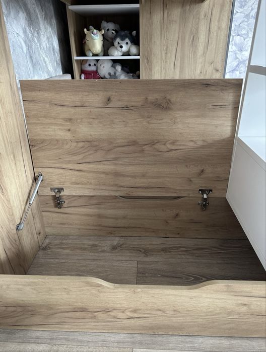 Кровать двухъярусная