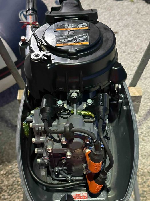 Лодка с двигател Yamaha