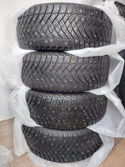 Шины  Goodyear 215/55/17