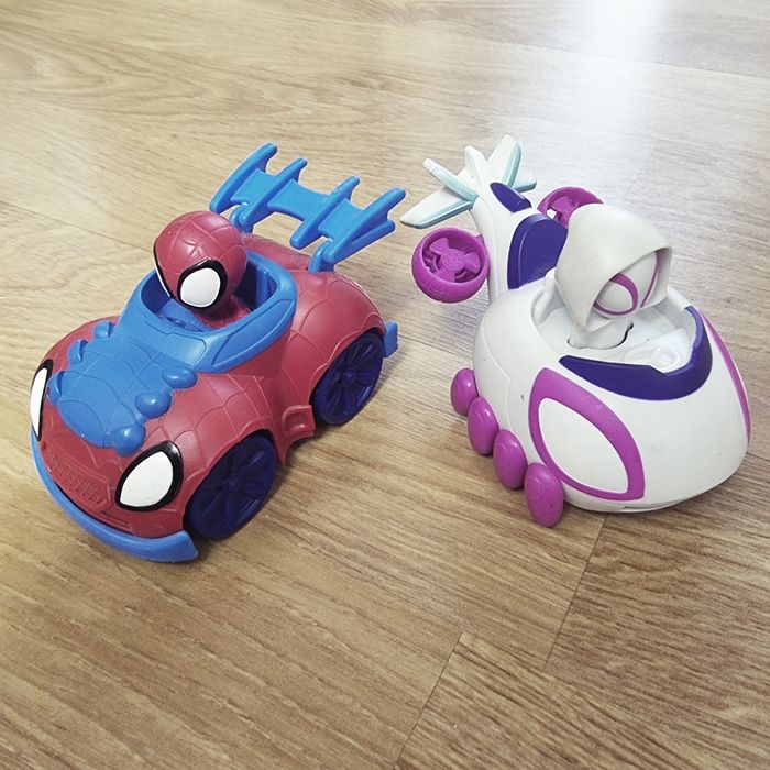 Ghost si Spiderman