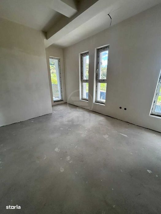 Casa Triplex De Vânzare În Florești – Confort Și Eleganță!