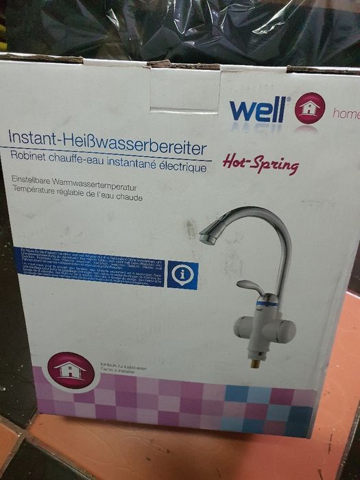 Robinet electric cu încălzire instant